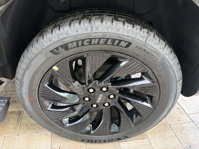 New 2026 Lincoln Navigator Reserve w/ Jet Appearance Package AWD/4WD image 30