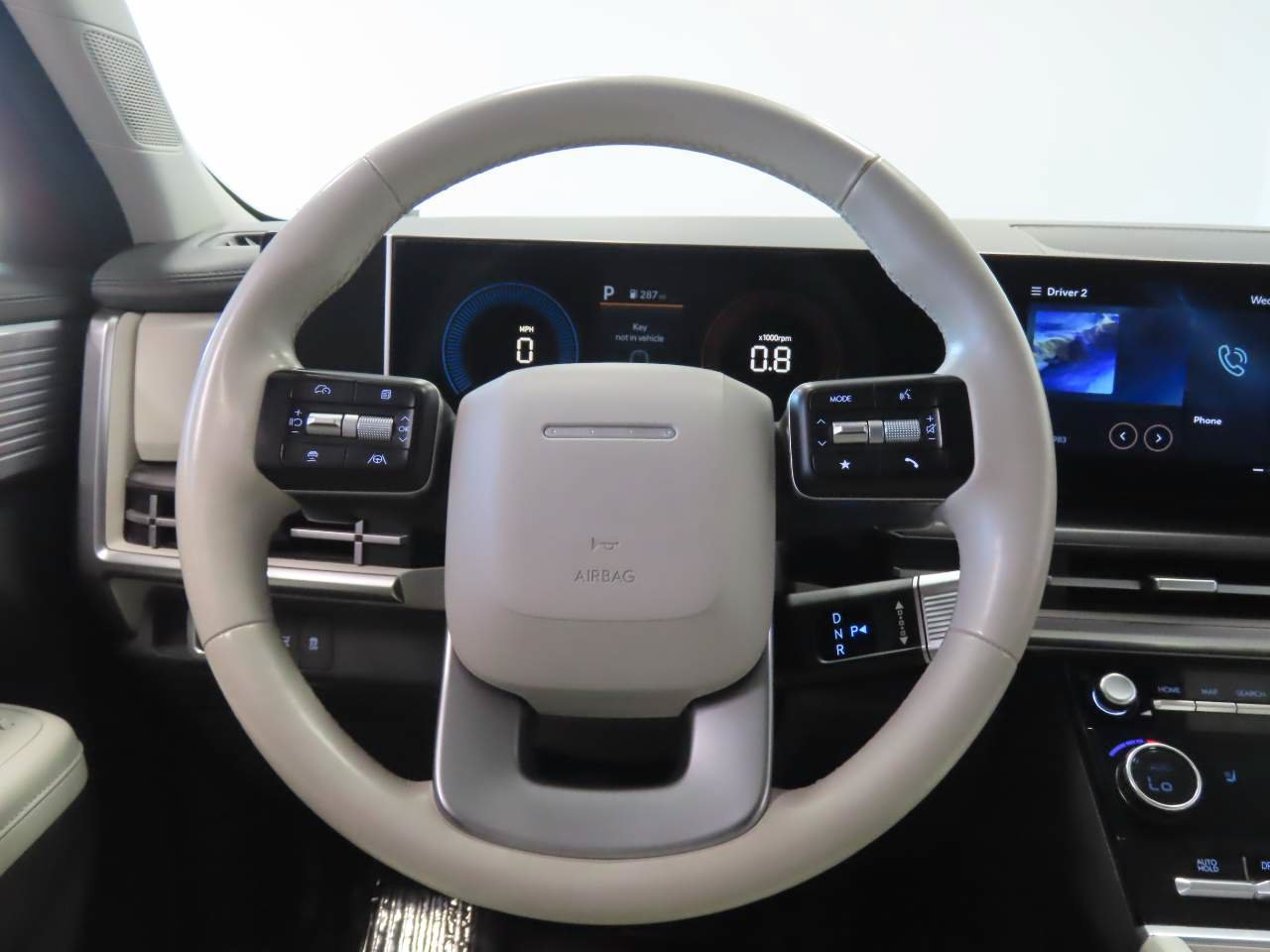 Used 2024 Hyundai Santa Fe SEL FWD image 8
