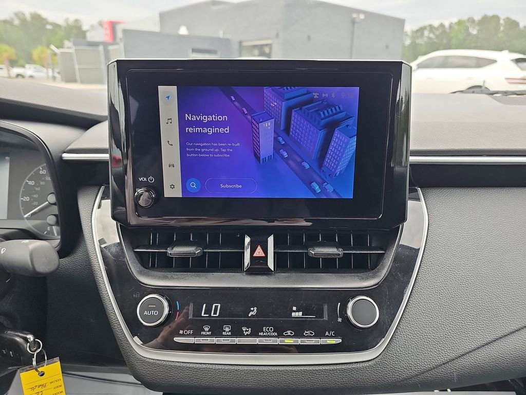 Used 2024 Toyota Corolla LE FWD image 27