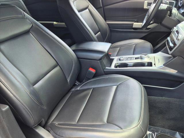 Used 2022 Ford Explorer XLT w/ Equipment Group 202A image 20