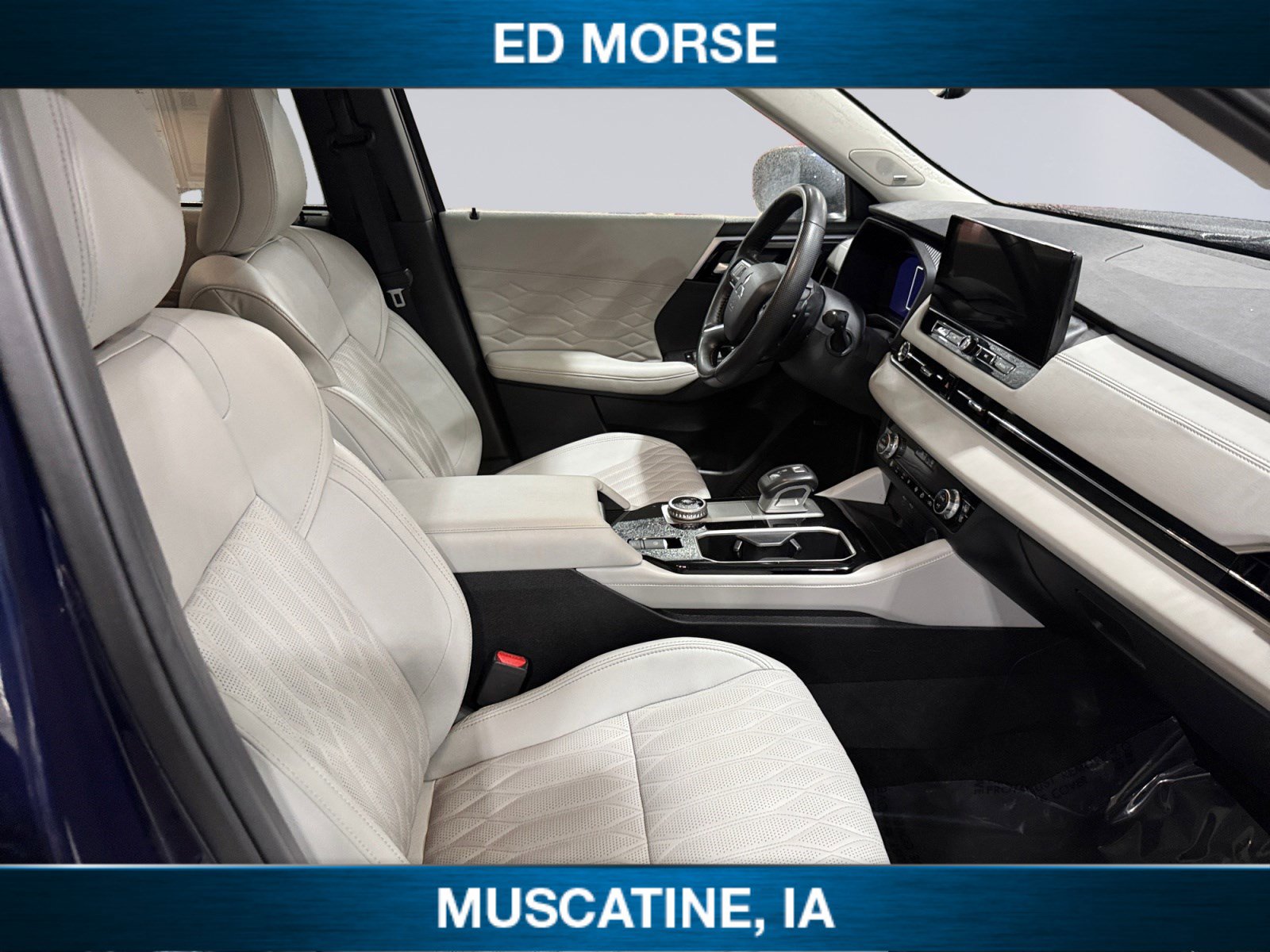 Used 2025 Mitsubishi Outlander SEL image 15