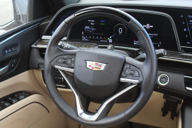 Used 2024 Cadillac Escalade Premium Luxury w/ Performance Package AWD/4WD image 24