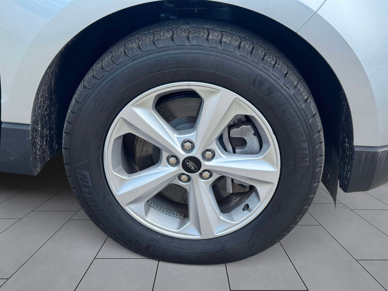 Certified 2024 Ford Edge SE image 8