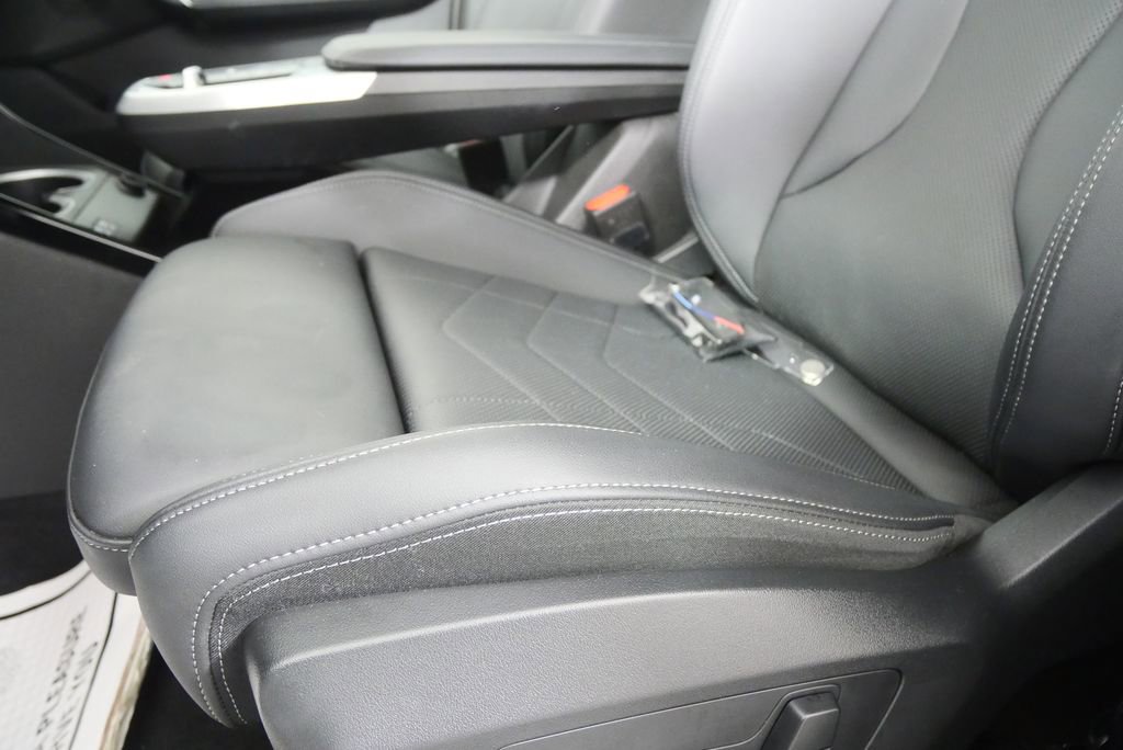 Certified 2025 BMW X1 M35i image 9