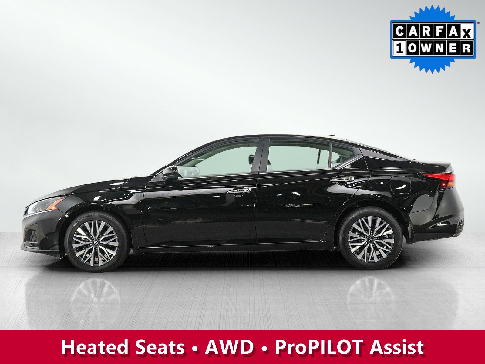 Used 2023 Nissan Altima 2.5 SV w/ SV Premium Package AWD/4WD image 2