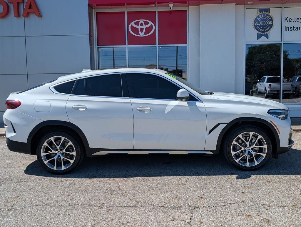 Used 2021 BMW X6 xDrive40i w/ Premium Package AWD/4WD image 9