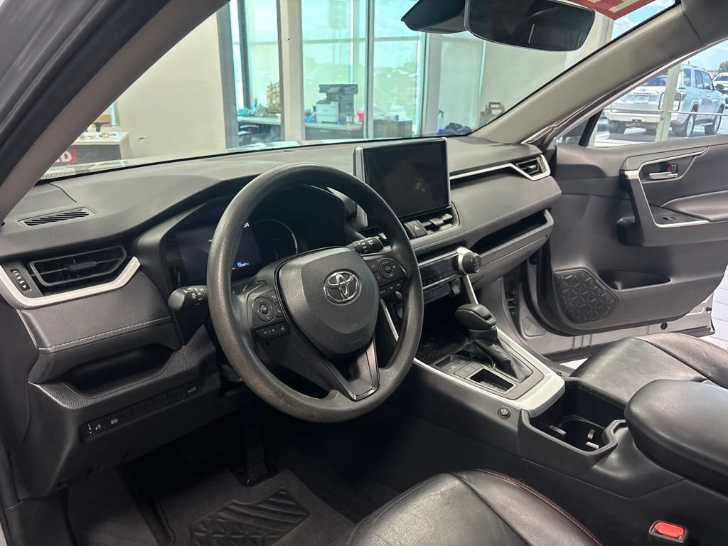 Used 2023 Toyota RAV4 XLE w/ Convenience Package FWD image 14