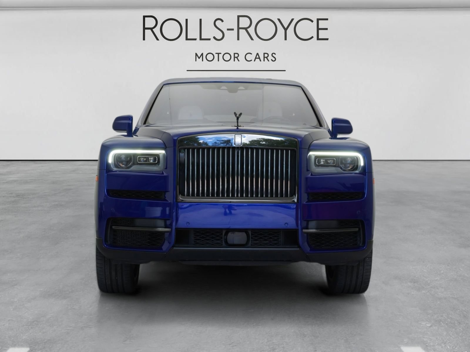 Certified 2021 Rolls-Royce Cullinan Black Badge AWD/4WD image 47