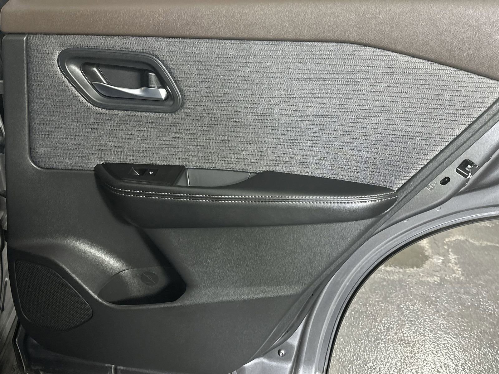 Used 2021 Nissan Rogue SV image 31