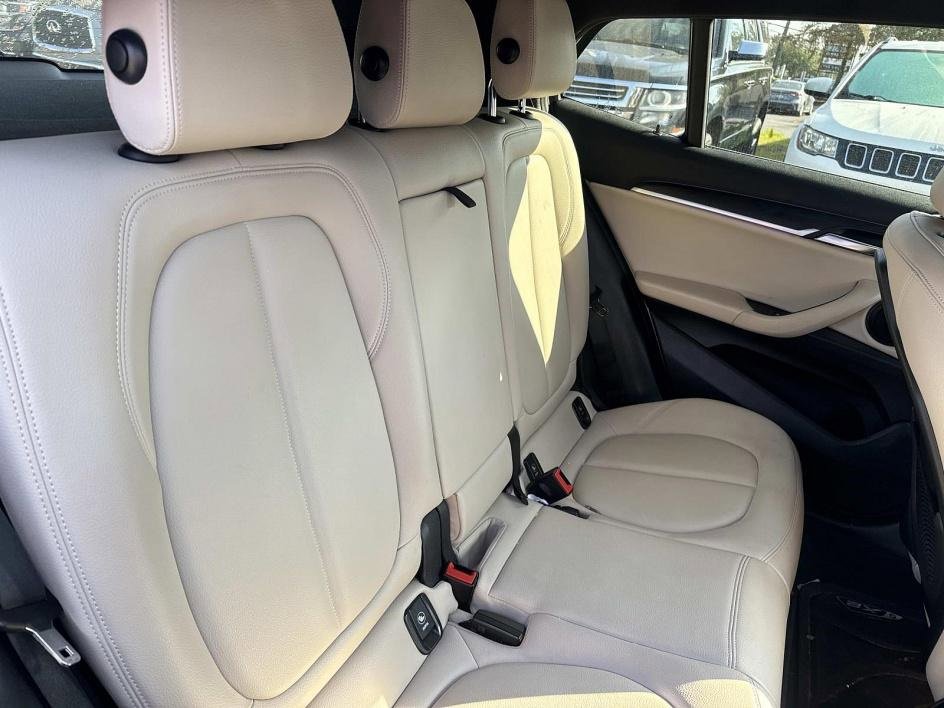 Used 2022 BMW X2 sDrive28i w/ Convenience Package image 11