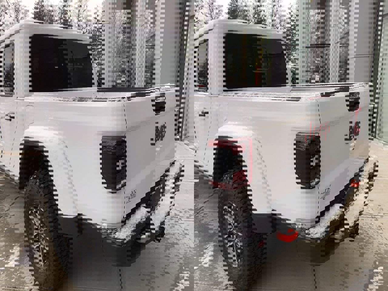 New 2026 Jeep Gladiator Mojave image 4