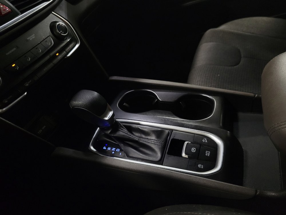 Used 2019 Hyundai Santa Fe SE image 26