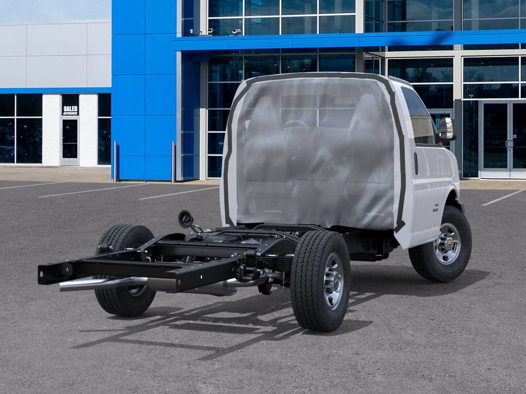 New 2026 Chevrolet Express 3500 w/ Power Convenience Package RWD image 4