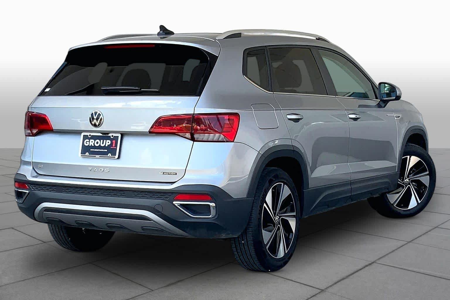 Used 2024 Volkswagen Taos SE AWD/4WD image 13