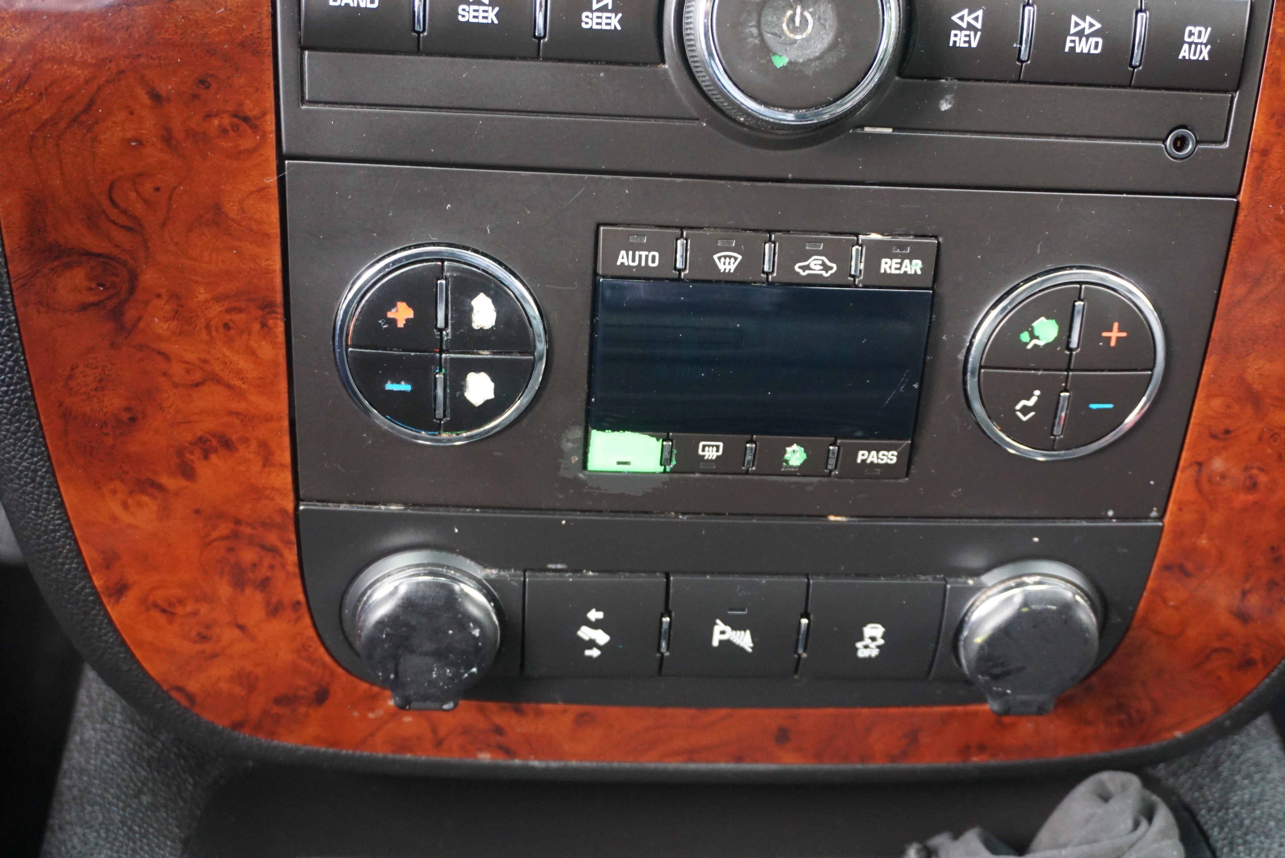 Used 2013 Chevrolet Tahoe LT AWD/4WD image 12