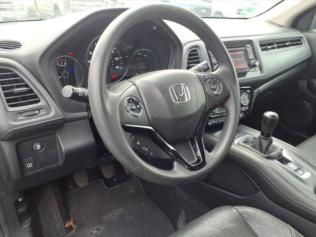 Used 2017 Honda HR-V LX image 8