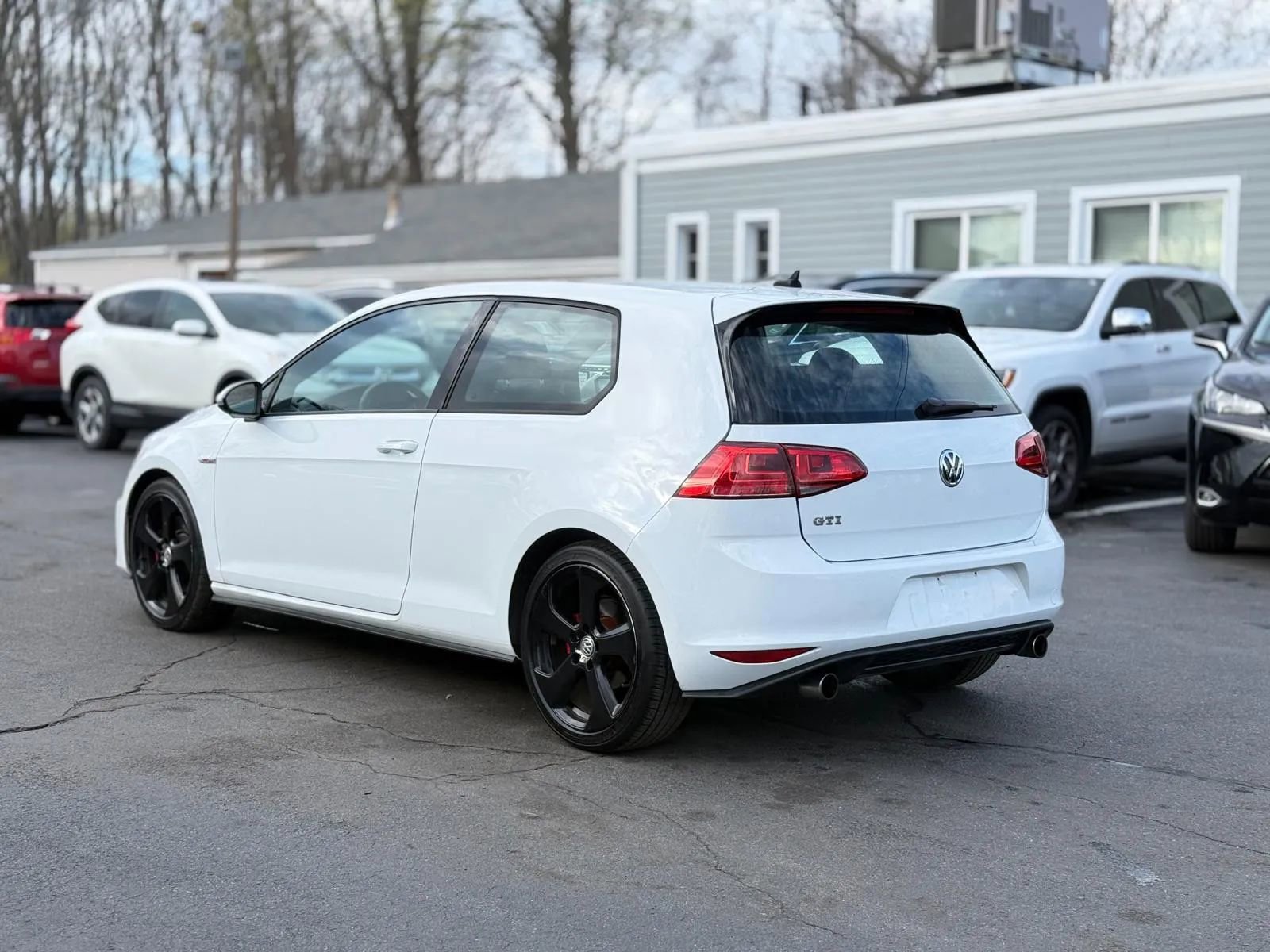 Used 2015 Volkswagen GTI S FWD image 8