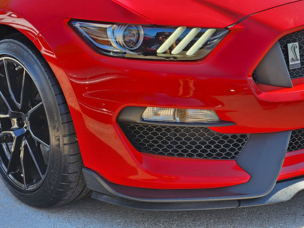Used 2020 Ford Mustang Shelby GT350 w/ Technology Package image 10