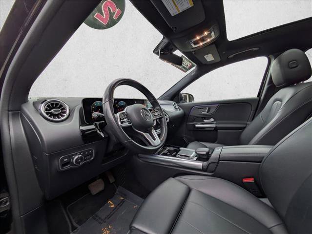 Used 2021 Mercedes-Benz GLA 250 4MATIC w/ Premium Package image 16