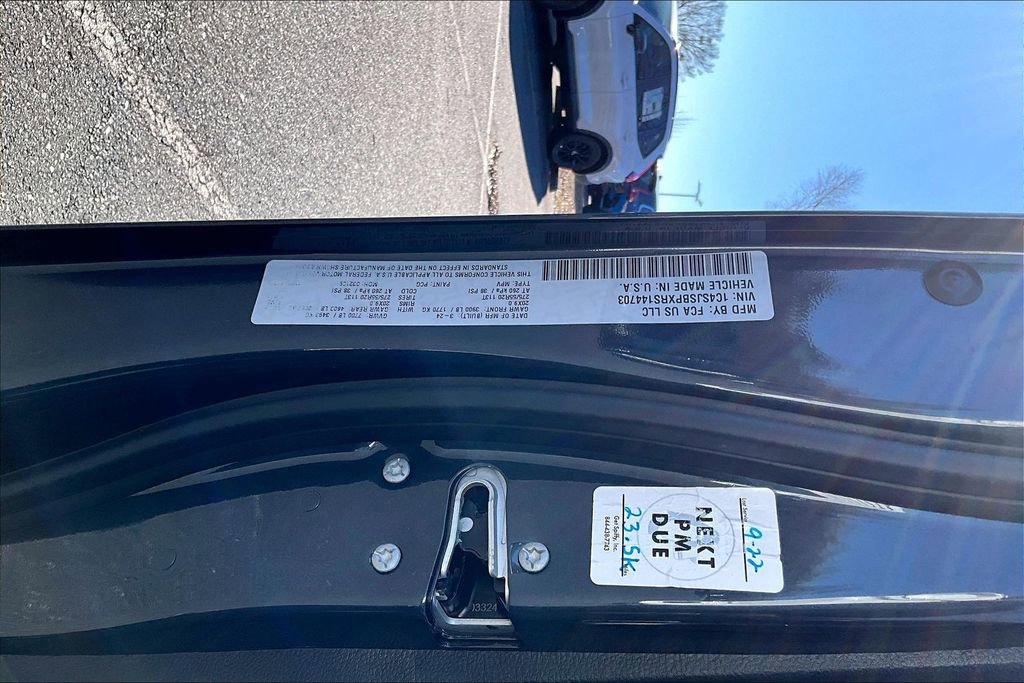 Used 2024 Jeep Wagoneer L Series II w/ Flexible Seating Group image 14