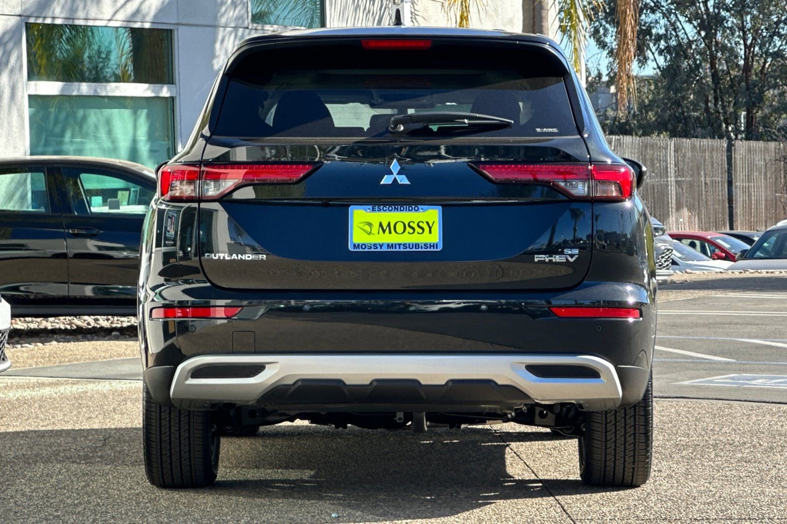 New 2025 Mitsubishi Outlander SE image 5