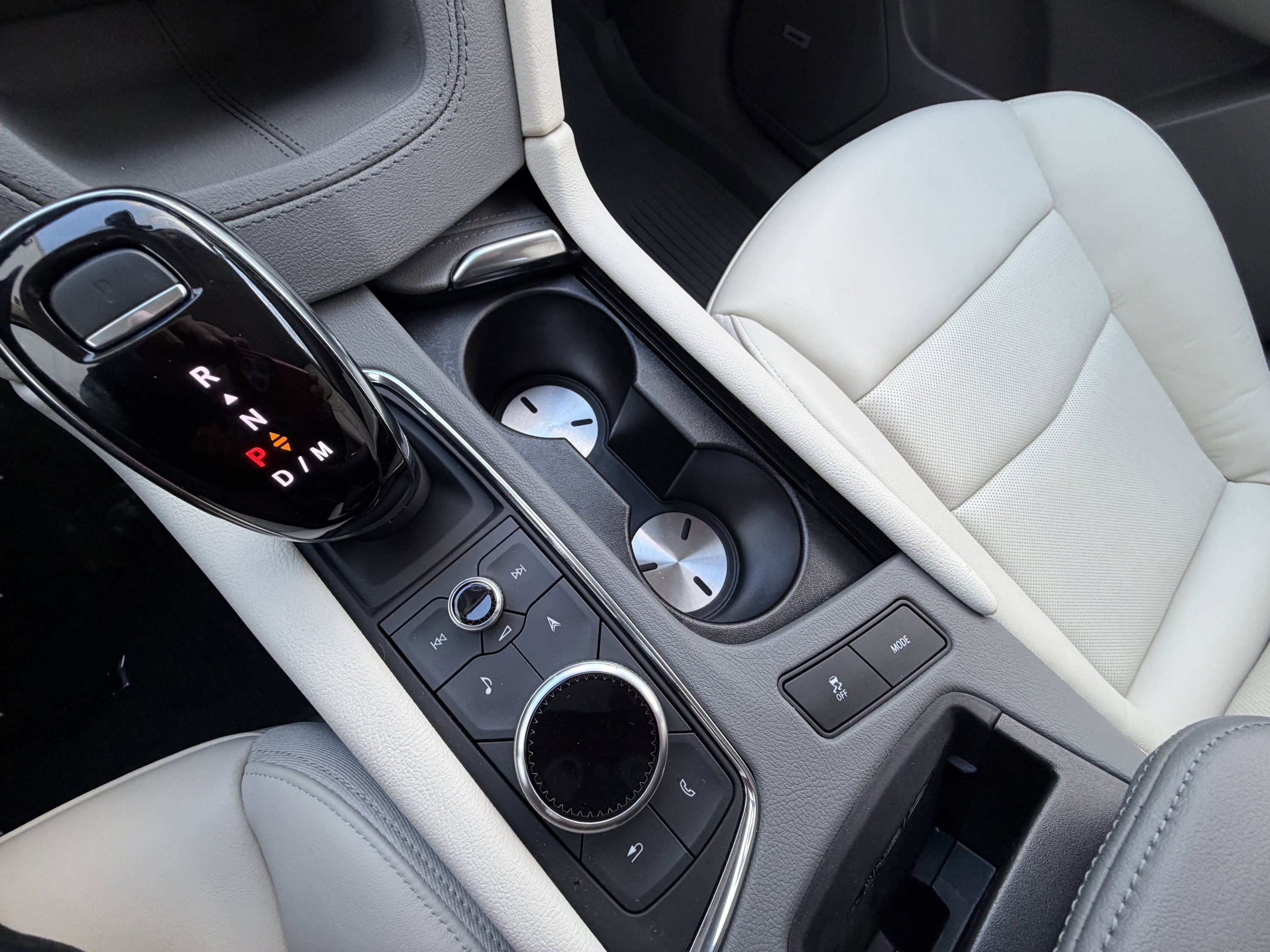 Certified 2025 Cadillac XT6 Premium Luxury w/ LPO, Floor Liner Package image 23