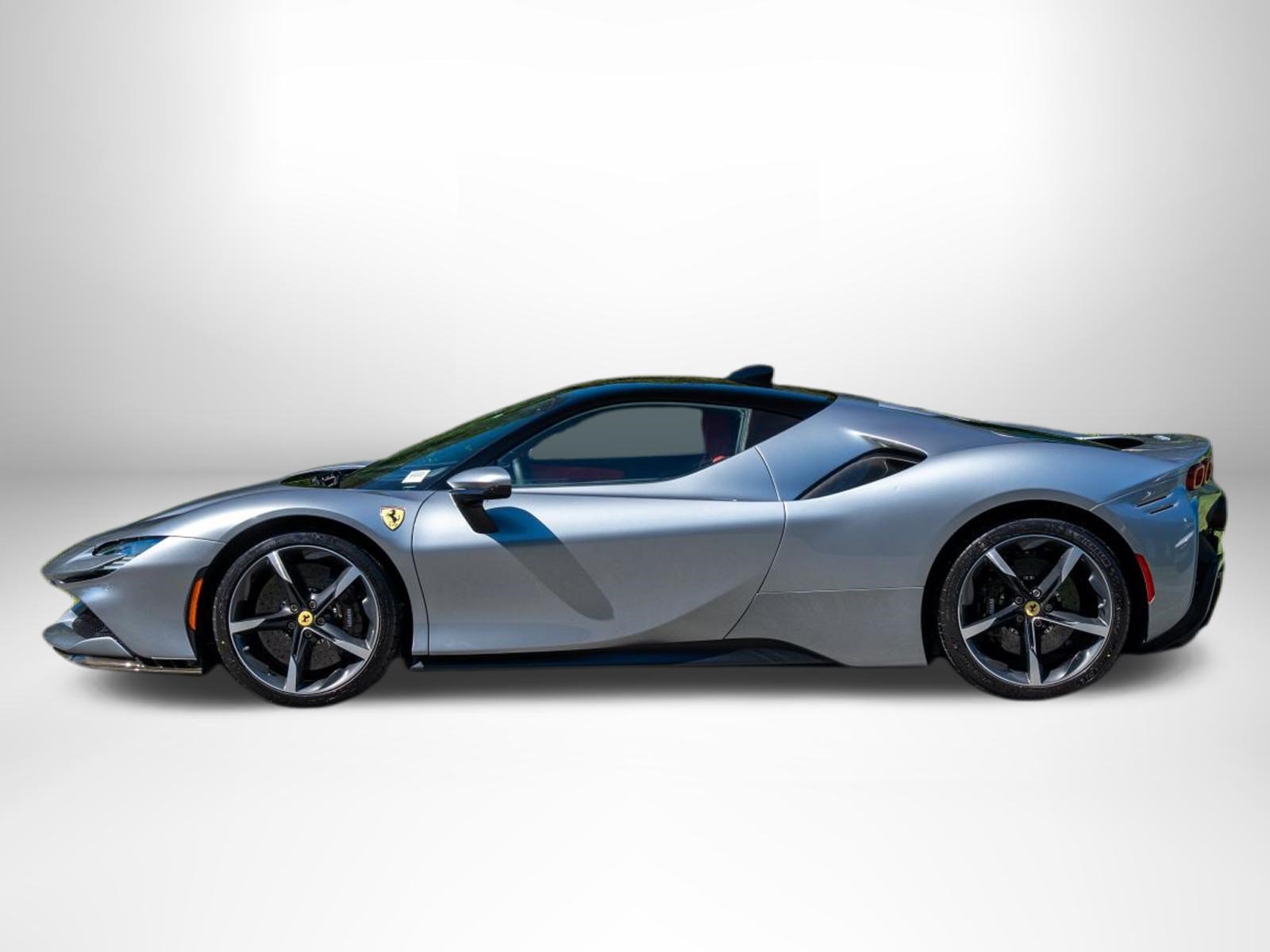 Used 2022 Ferrari SF90 Stradale AWD/4WD image 3