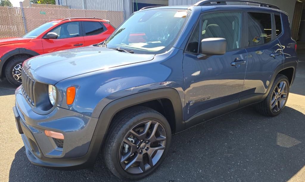 Used 2021 Jeep Renegade Latitude w/ Sun & Sound Group