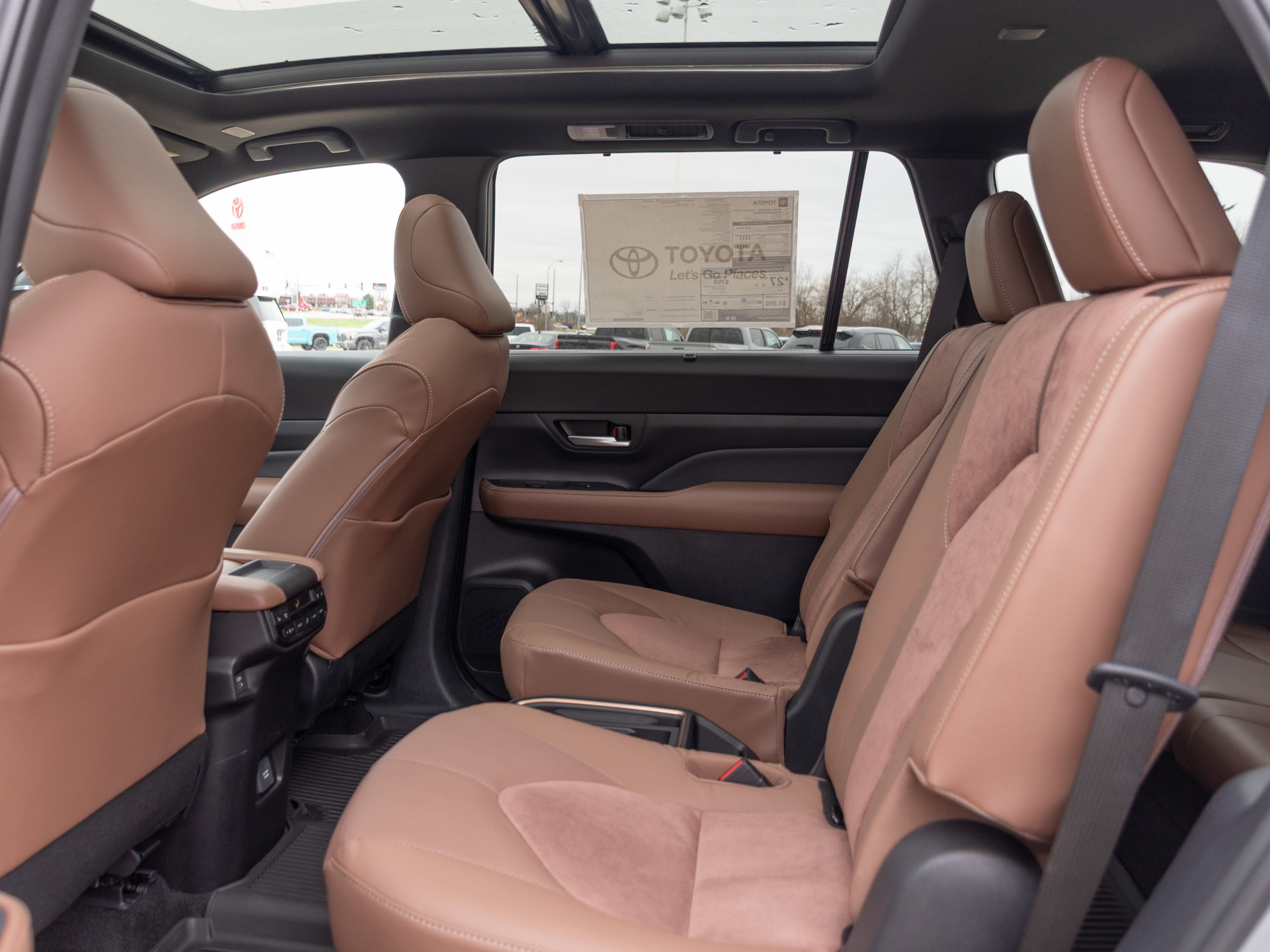 New 2026 Toyota Grand Highlander AWD Hybrid image 18