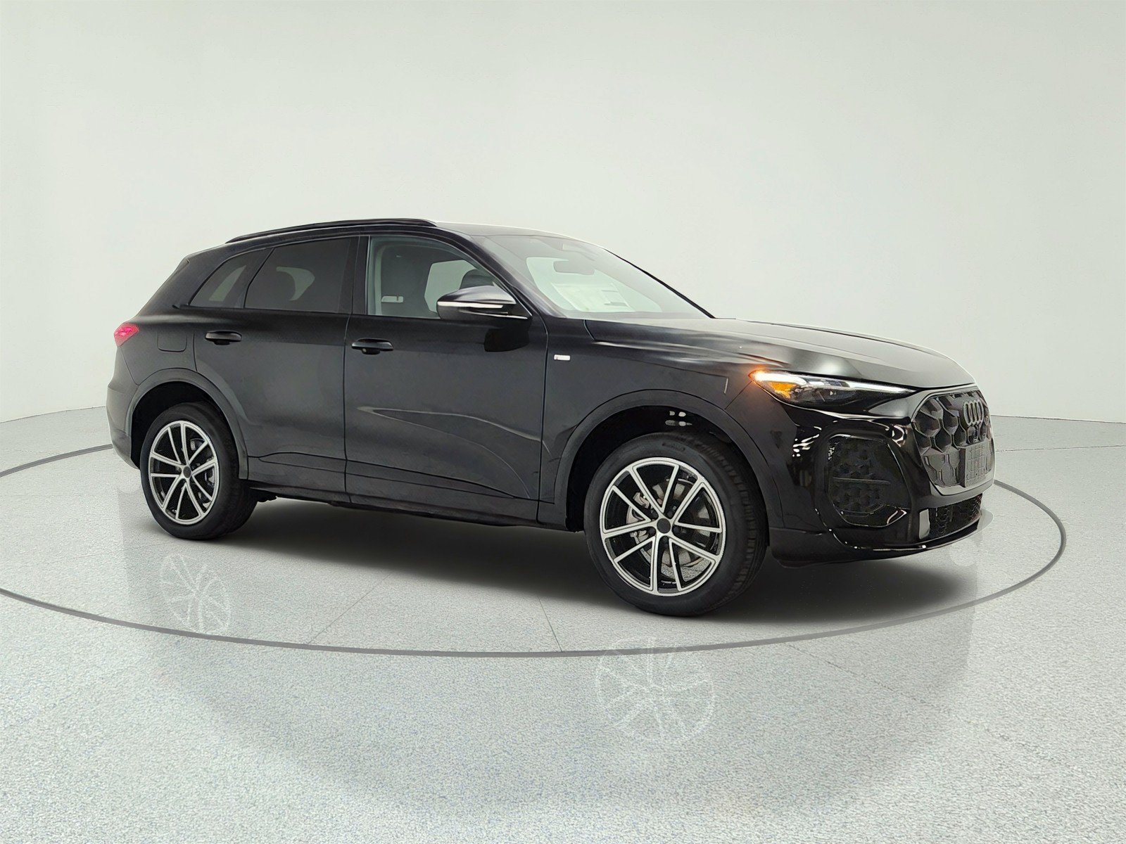 New 2026 Audi Q5 Premium Plus AWD/4WD image 3