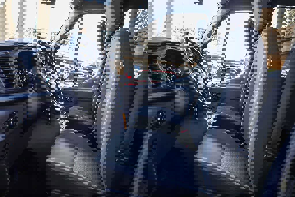 Used 2024 Ford Transit 350 XLT image 17