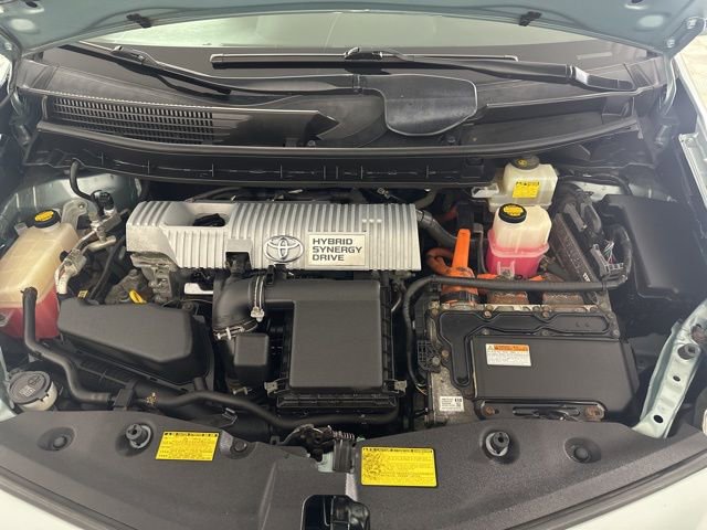 Used 2014 Toyota Prius V Five image 8