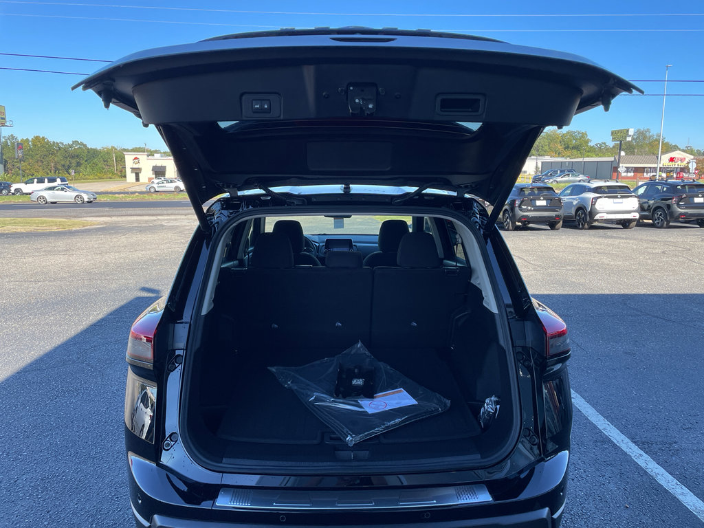 New 2026 Nissan Rogue SV image 21