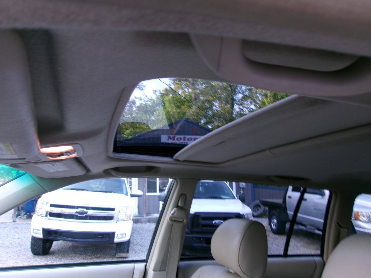 Used 2004 Toyota Highlander 4WD V6 image 14