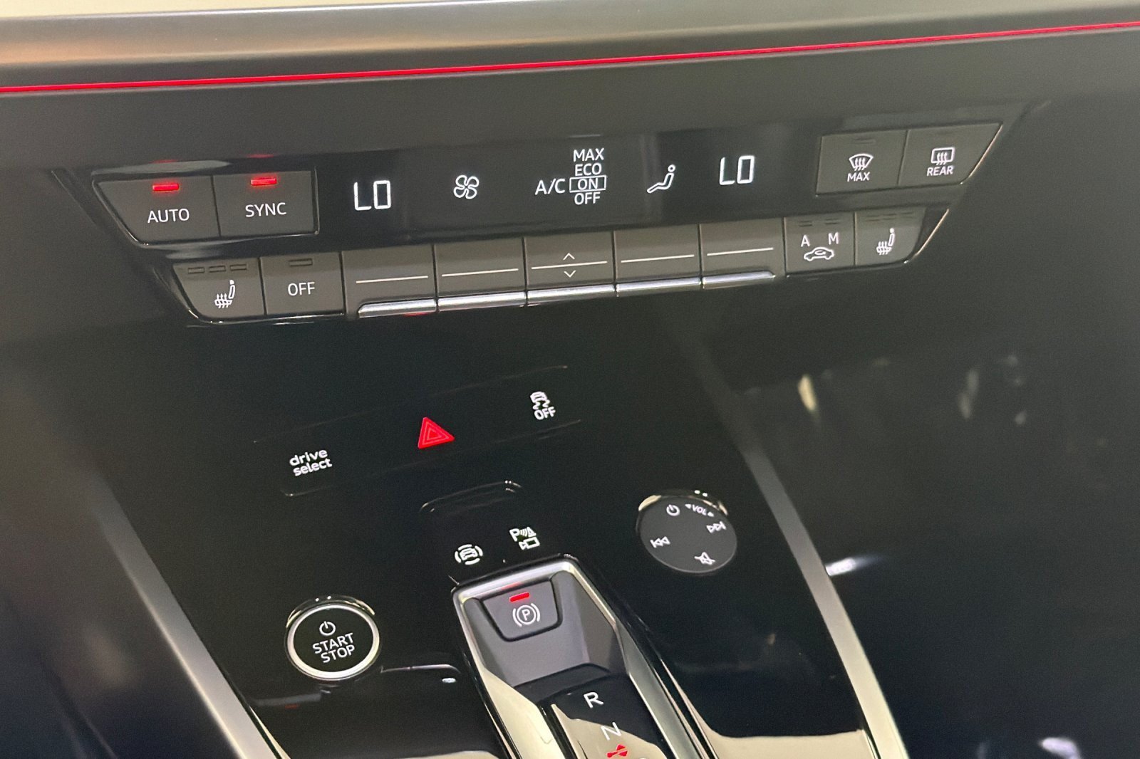 Certified 2023 Audi Q4 e-tron Prestige AWD/4WD image 20