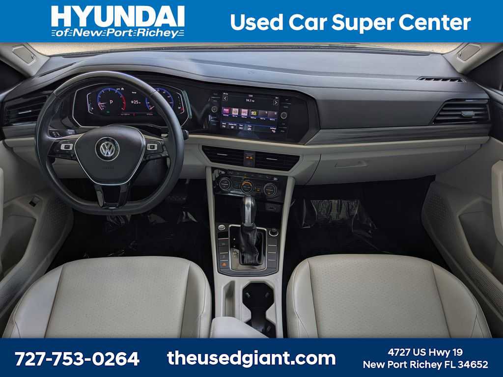 Used 2019 Volkswagen Jetta SEL w/ Cold Weather Package image 16