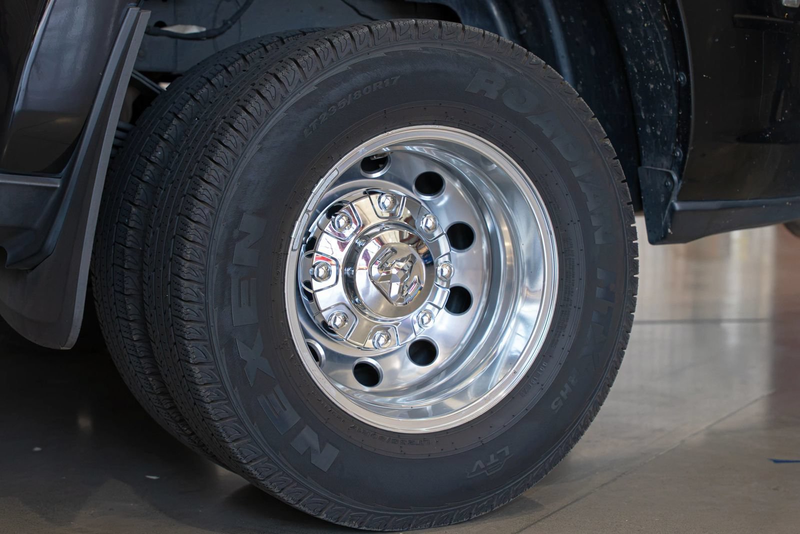 Used 2023 RAM 3500 Laramie AWD/4WD image 13