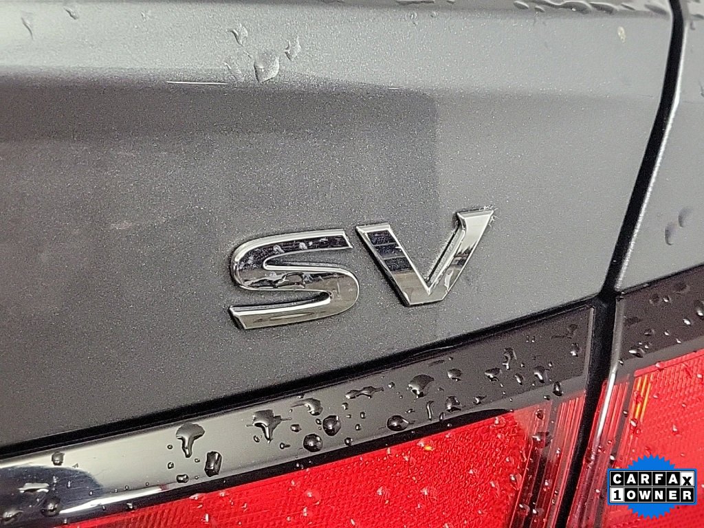 Used 2023 Nissan Versa SV image 8