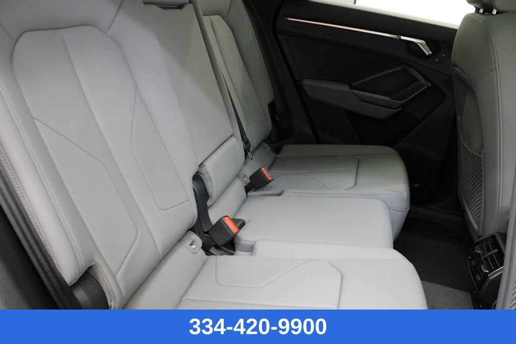 New 2025 Audi Q3 2.0T Premium image 18