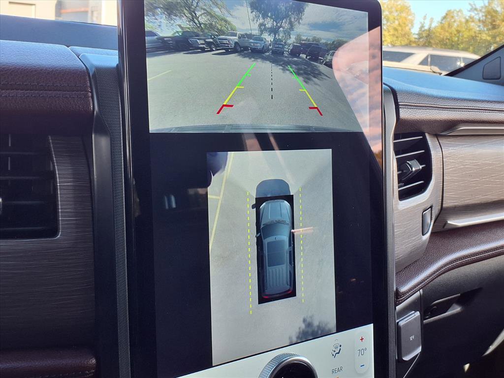 Used 2022 Ford Expedition Max Limited image 11