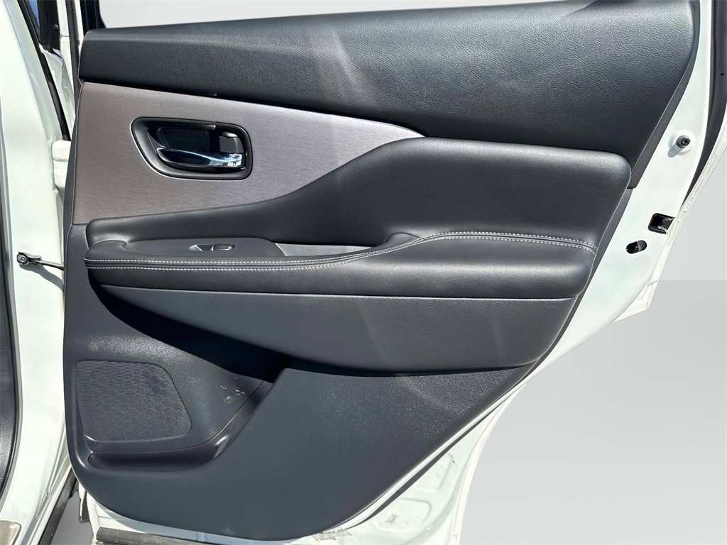Used 2023 Nissan Murano SL w/ Cargo Package image 20