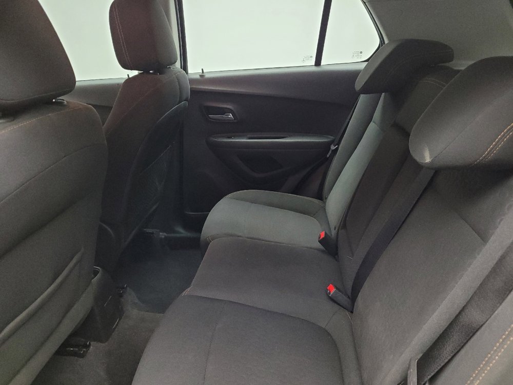 Used 2017 Chevrolet Trax LS FWD image 18