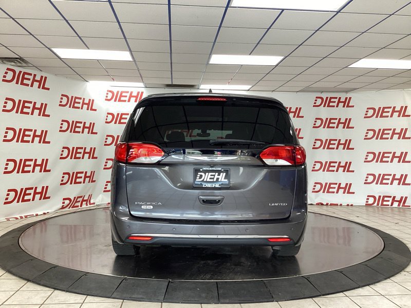 Used 2019 Chrysler Pacifica Limited FWD image 6