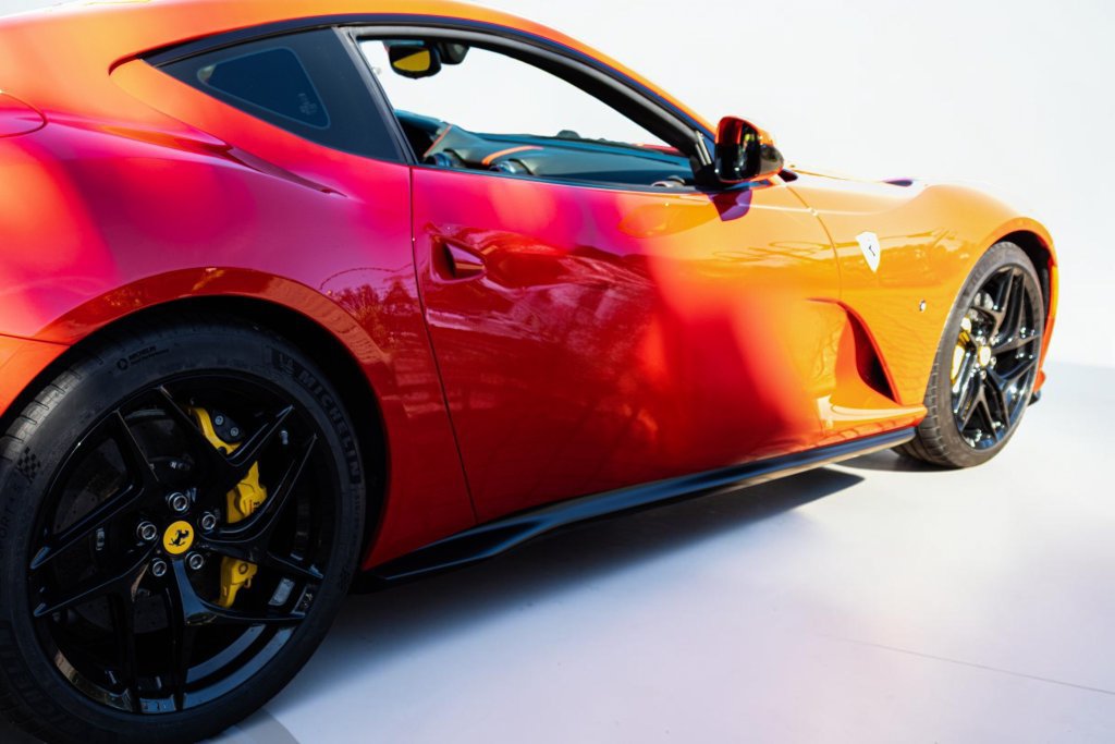 Certified 2018 Ferrari 812 Superfast RWD image 19