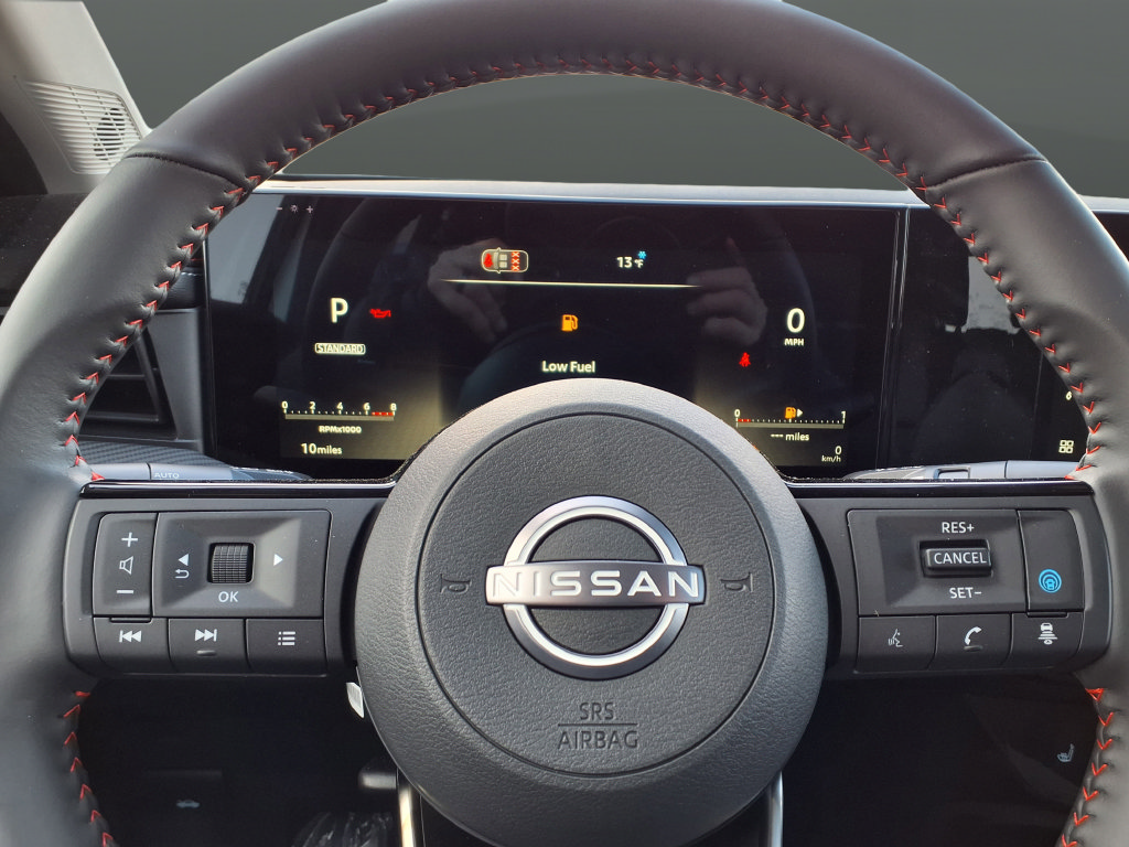 New 2026 Nissan Kicks SR AWD/4WD image 55