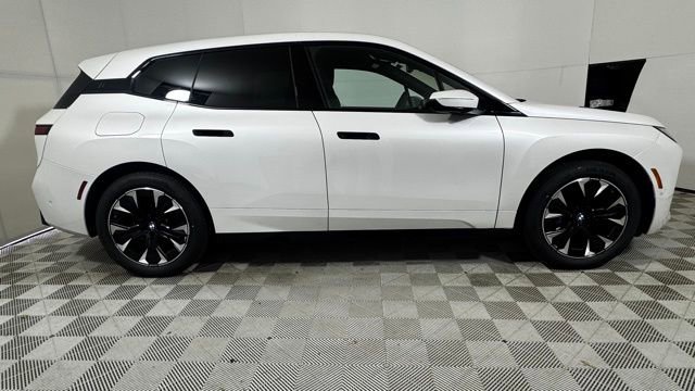 New 2026 BMW iX xDrive45 w/ M Sport Package image 8