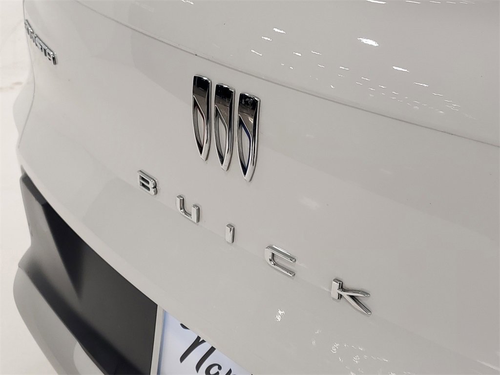 Used 2025 Buick Envista Preferred image 7