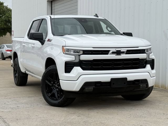 Used 2022 Chevrolet Silverado 1500 RST image 2