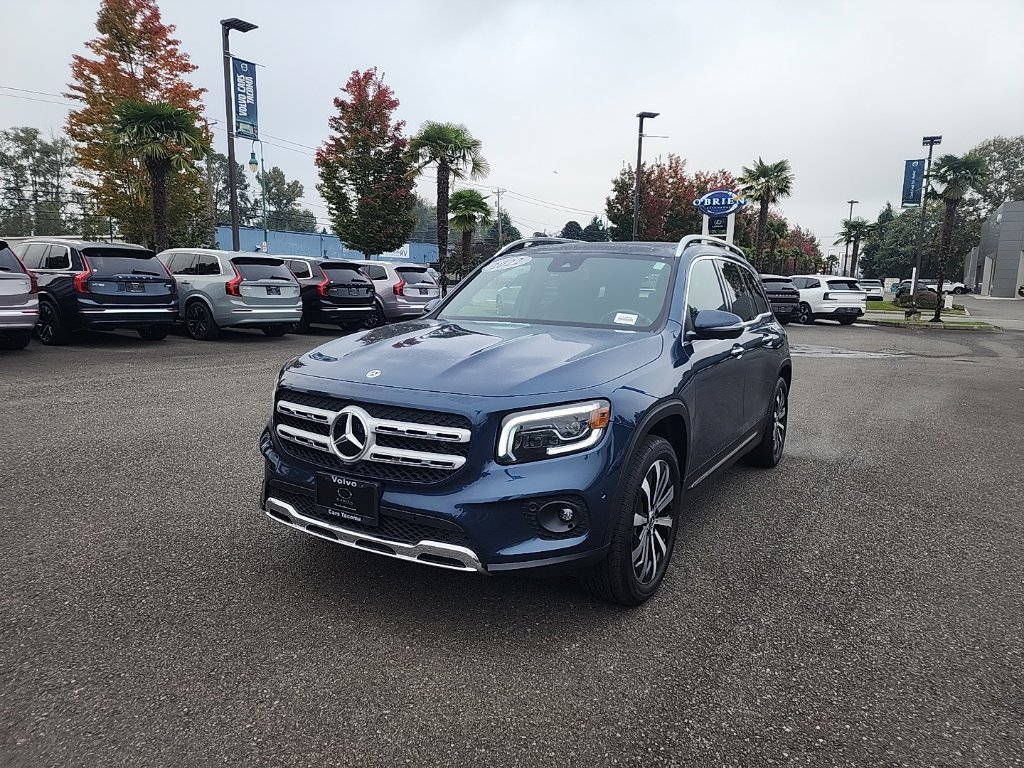 Used 2022 Mercedes-Benz GLB 250 4MATIC w/ Premium Package Lite image 1