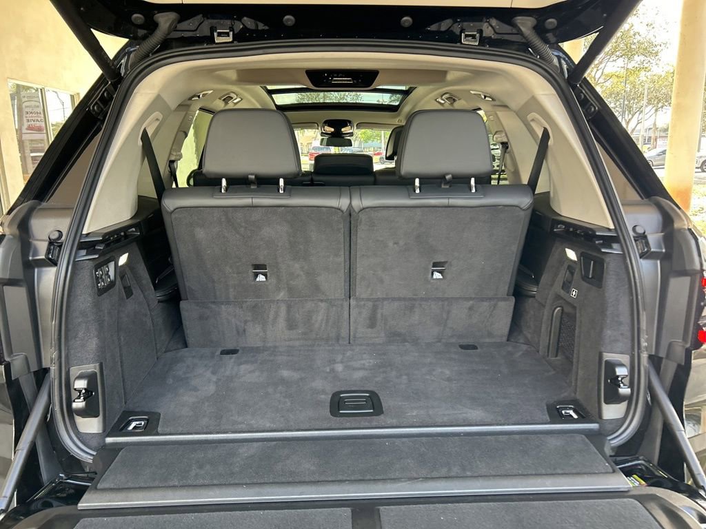 Used 2025 BMW X7 xDrive40i image 56